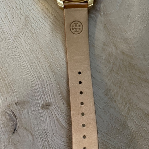 Tory Burch Watch - Picture 7 of 8